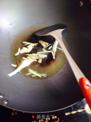 红黄青椒肉丝的做法步骤：5