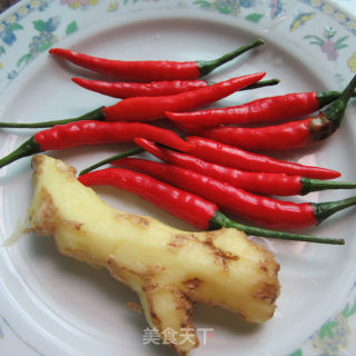 蒜瓣洋肉锅的做法步骤：3