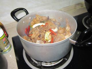 蒜瓣洋肉锅的做法步骤：9