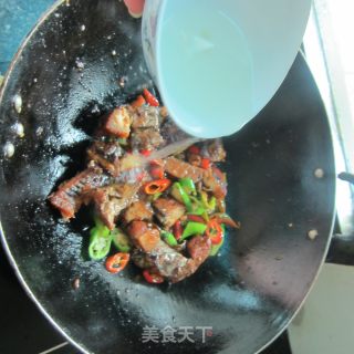 甜酒烧腊鱼的做法步骤：7