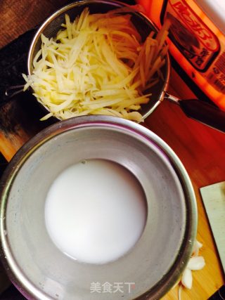 醋溜土豆丝的做法步骤：3
