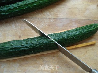 卧龙黄瓜的做法步骤：2