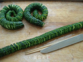 卧龙黄瓜的做法步骤：5