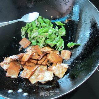 红烧卤肉香干的做法步骤：6
