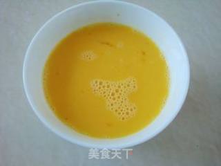 韭苔炒鸡蛋的做法步骤：1