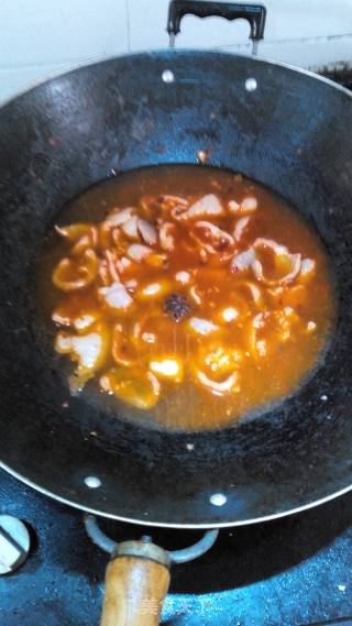 麻辣肥肠煲的做法步骤：6