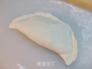 蒜苗木耳鸡蛋盒子的做法步骤：6