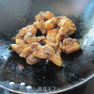 豆香咖喱猪蹄的做法步骤：8