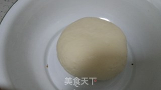 沙葱猪肉馅水饺的做法步骤：1