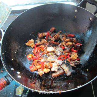 尖椒腊鸡腊肉的做法步骤：5