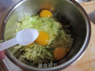 香煎茯苓饼的做法步骤：4