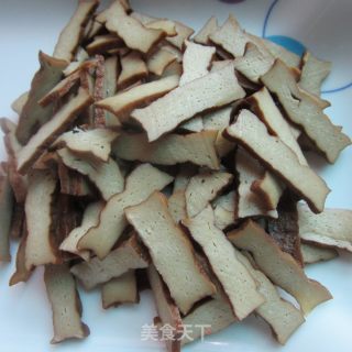 凉拌卤豆腐干的做法步骤：2