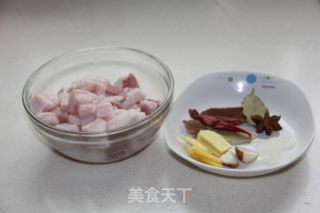 卤肉饭的做法步骤：1