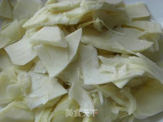 冬笋炒肉片的做法步骤：1