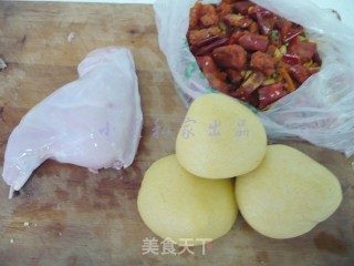 脆辣子窝头炒兔腿的做法步骤：1