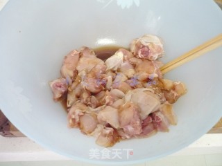 脆辣子窝头炒兔腿的做法步骤：4