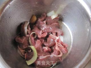 牛肉三明治的做法步骤：1