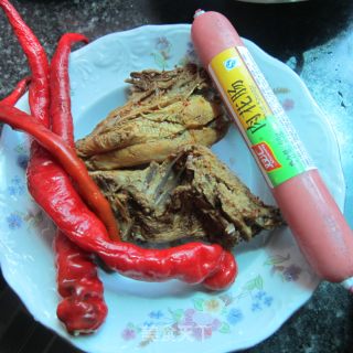 腊鸡炒火腿的做法步骤：1