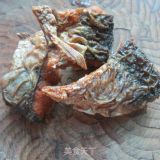 辣椒丁蒜米蒸鱼的做法步骤：1