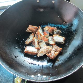 辣椒丁蒜米蒸鱼的做法步骤：3