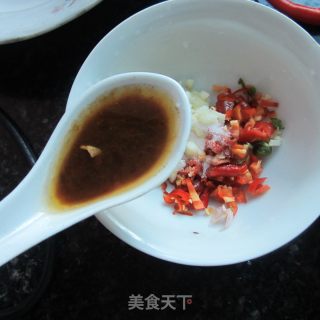 辣椒丁蒜米蒸鱼的做法步骤：7