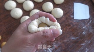 中种椰香豆沙排包的做法步骤：11