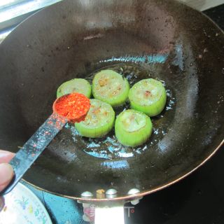 煎丝瓜酿肉的做法步骤：9