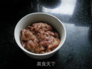 鱼香肉丝的做法步骤：4