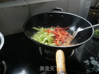 鱼香肉丝的做法步骤：7