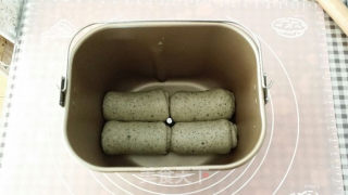 黑芝麻土司面包机版的做法步骤：9