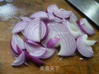 洋葱肉丝炒饼的做法步骤：3