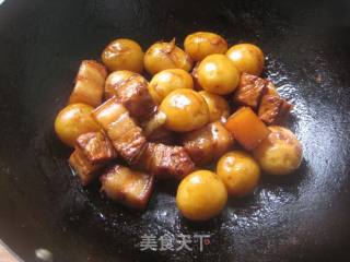 小土豆红烧肉的做法步骤：6