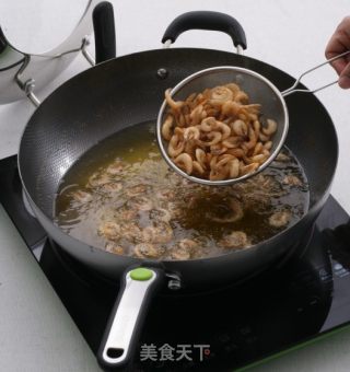 舌尖2之油爆河虾的做法步骤：3