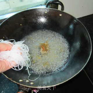 粉丝蛋皮海苔汤的做法步骤：3