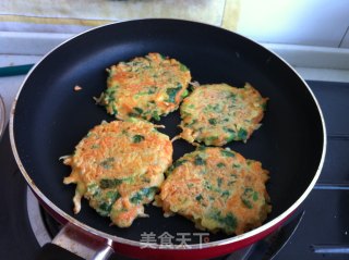 胡萝卜香菜鸡蛋饼的做法步骤：10