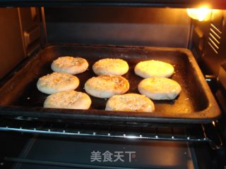 芝麻酱烧饼的做法步骤：9