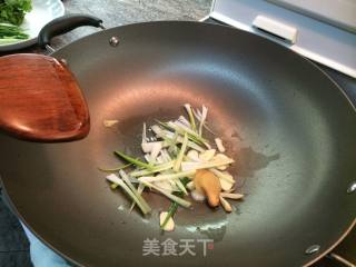 奢侈晚餐  清炒日本黒豚肉~的做法步骤：4