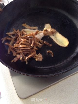 干墨鱼饭豆汤的做法步骤：4