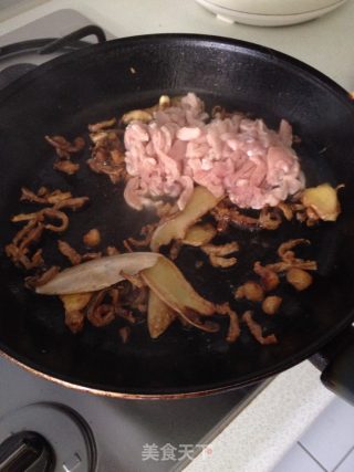干墨鱼饭豆汤的做法步骤：5