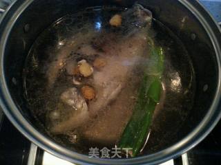 鲫鱼豆腐汤的做法步骤：4