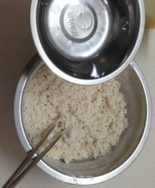 葱香鸡蛋灌饼的做法步骤：3