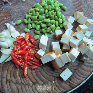 黄豆豆腐丁的做法步骤：2