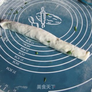 韭菜馅烙饼的做法步骤：6