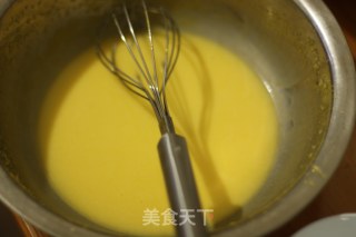 北海道戚风的做法步骤：2