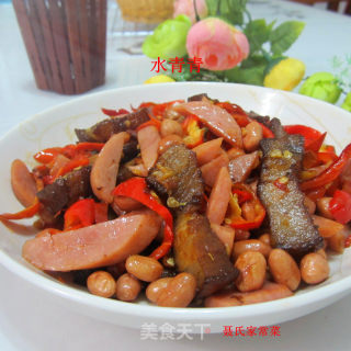 花生火腿炒腊肉的做法步骤：8