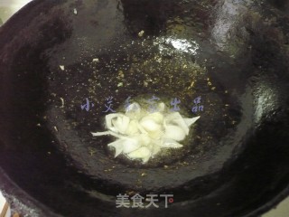 黑木耳口蘑炒鸡丁的做法步骤：7