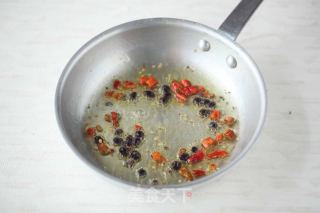 下饭版炝娃娃菜的做法步骤：3