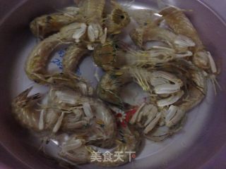 椒盐皮皮虾的做法步骤：1