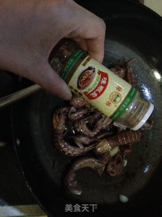 椒盐皮皮虾的做法步骤：4