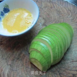 南瓜片炒蛋的做法步骤：2